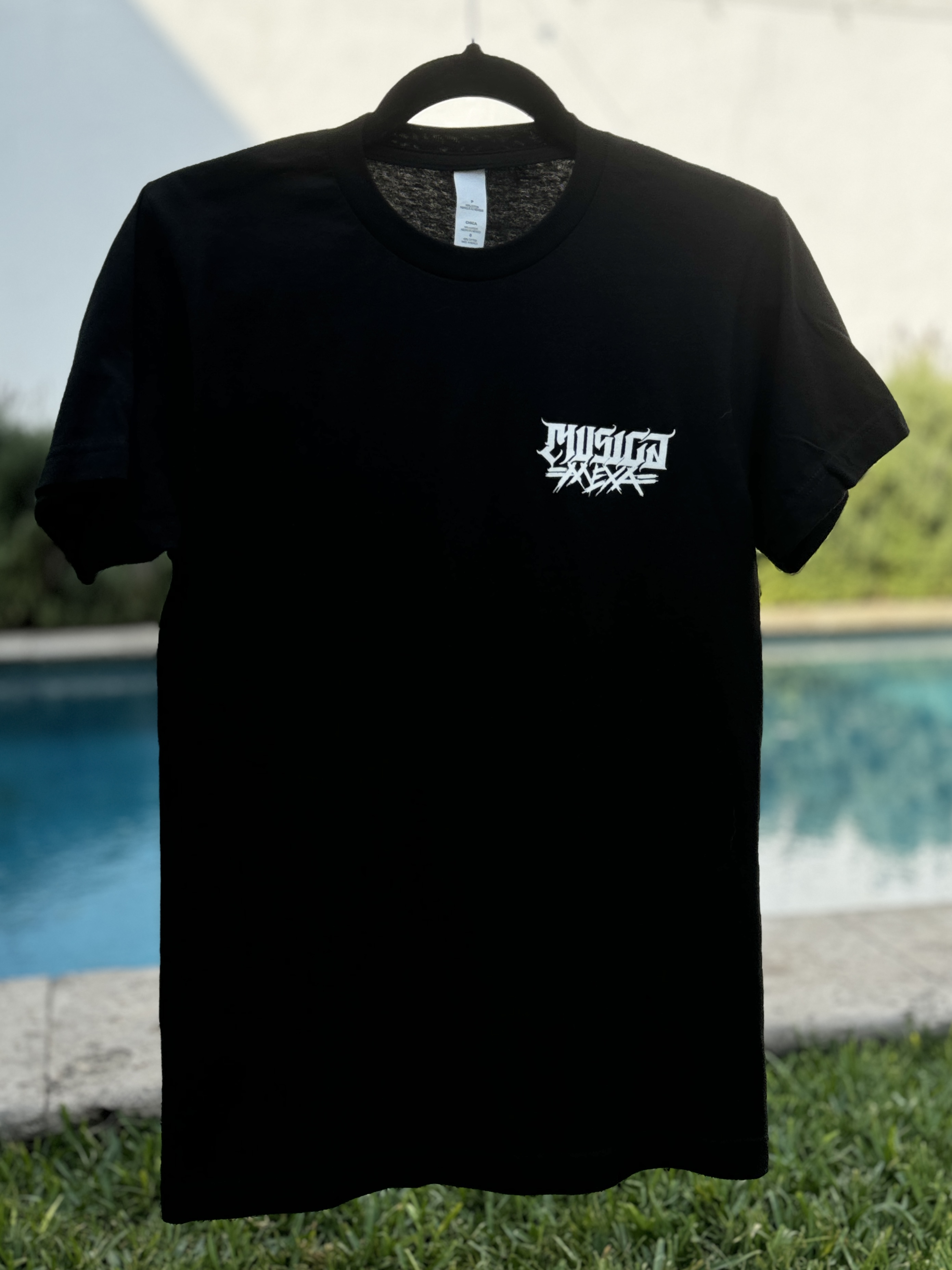 Playera CHOLO EN UN LOW
